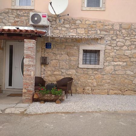 Apartman Lari Vižinada Dış mekan fotoğraf